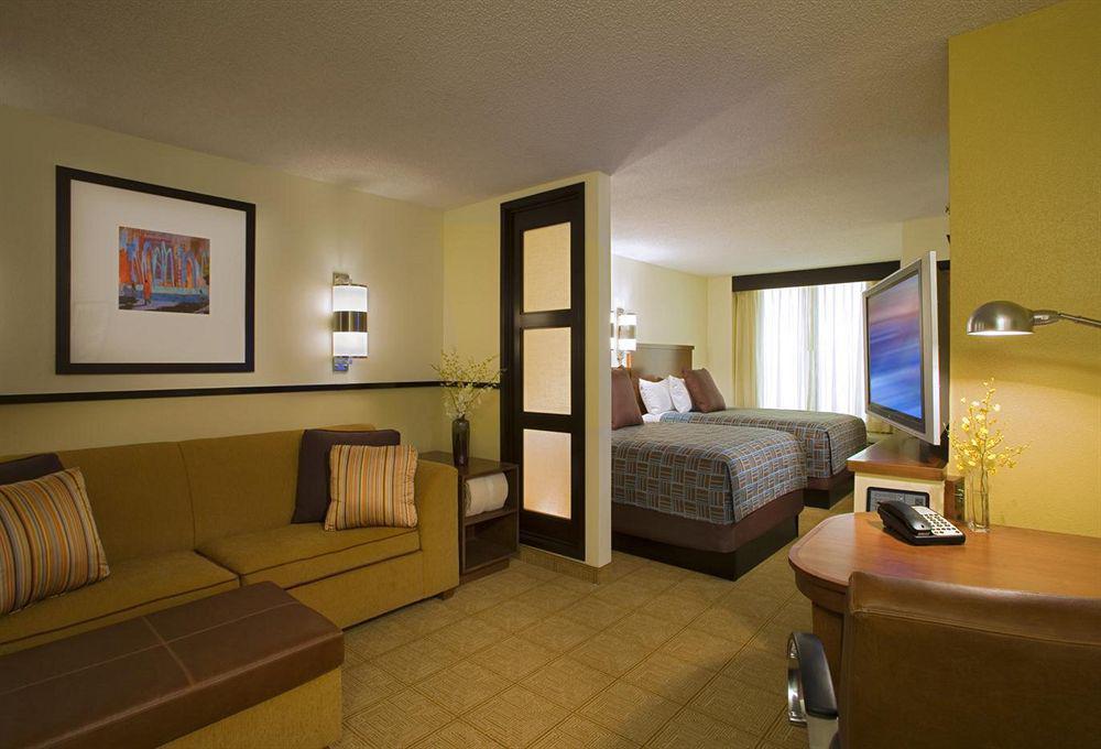 Hyatt Place Louisville-East Habitación foto